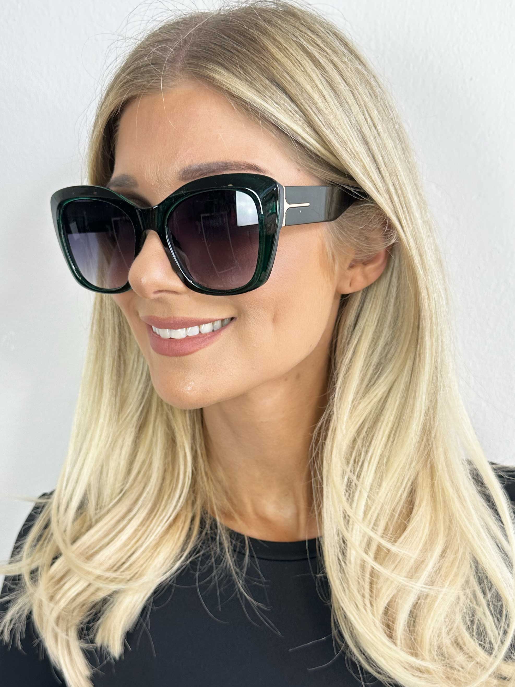 Iza - Solglasögon i en lätt cat-eye look